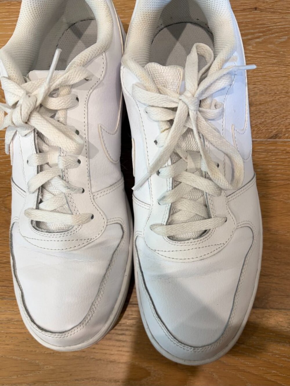 Good as New Nike Eberon Low Womens size 12